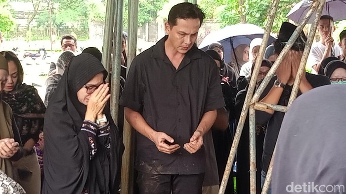 Ussy Sulistiawaty