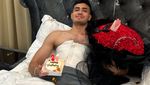 Momen Seru Aishar Khaled Makan di Warteg hingga Cicip Pizza