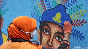 Mural Budaya Betawi Percantik Kota Jakarta