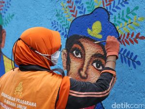 Mural Budaya Betawi Percantik Kota Jakarta