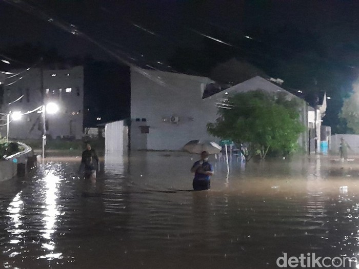 Banjir di RT 8 RW 9, Kelurahan Meteseh, Kecamatan Tembalang, Kota Semarang, Rabu (11/12/2024) malam.