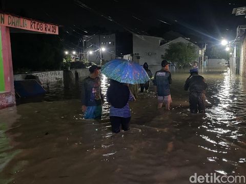 Banjir di RT 8 RW 9, Kelurahan Meteseh, Kecamatan Tembalang, Kota Semarang, Rabu (11/12/2024) malam.