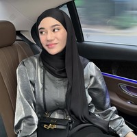 Selebgram Clara Shinta jadi trending di X usai namanya disebut-sebut menjadi penyebar video viral Gus Miftah dan pedagang es teh. Dalam video tersebut Gus Miftah dinilai mempermalukan penjual es teh di depan umum dan menyebutnya dengan kata-kata kasar. Foto: Instagram/@clarashintareal