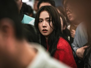 Sinopsis Newtopia, Drakor Baru Jisoo BLACKPINK Tayang Hari Ini