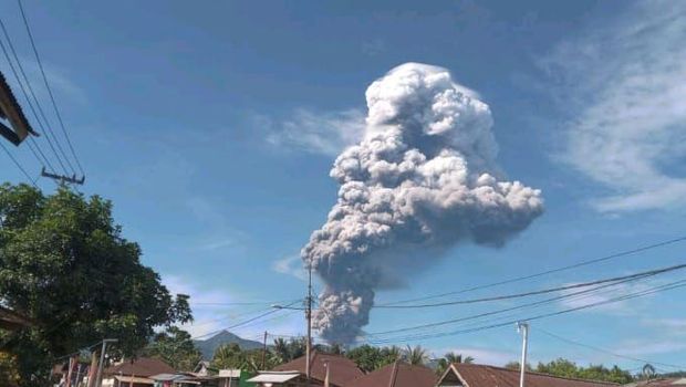 Erupsi Gunung Dukono di Halmahera Utara, Maluku Utara. Dokumen Istimewa Erupsi Gunung Dukono di Halmahera Utara, Maluku Utara. Dokumen Istimewa