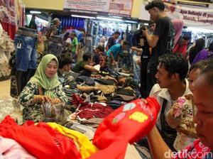 Istana Minta Tak Cemas soal Kondisi Ekonomi: Dua Kali Lebaran, Stabil!
