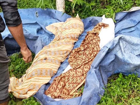 Jenazah masih utuh walau sudah bertahun-tahun dimakamkan di Pagelaran, Cianjur