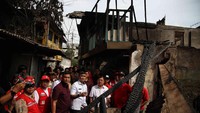 Jusuf Kalla menyatakan turut prihatin atas peristiwa kebakaran yang menimpa warga Kemayoran, Jakarta Pusat.