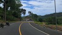 Jalur pada Kelok 9 itu pun ditutup agar tidak ada yang celaka (Foto: Istimewa)