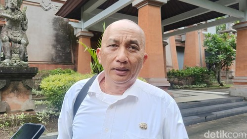 Kepala Dinas Ketenagakerjaan dan ESDM Bali Ida Bagus Setiawan saat dijumpai di rumah jabatan Penjabat (Pj) Gubernur Bali, Denpasar, Rabu (11/12/2024). (Foto: Ni Made Lastri Karsiani Putri/detikBali)