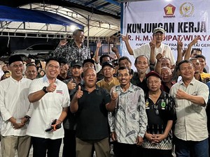 Legislator Gerindra Beri Bantuan Rp 100 Juta Bantu Warga Sungai Panas