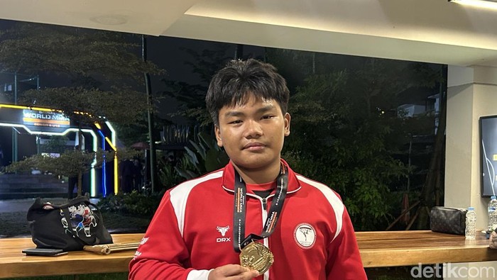Lintang Satya Putra meraih medali emas di kategori U18 Boys +75 kg