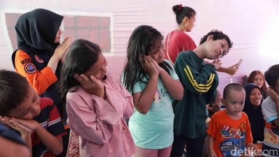 Menghilangkan Trauma Anak-anak Korban Kebakaran Kebon Kosong