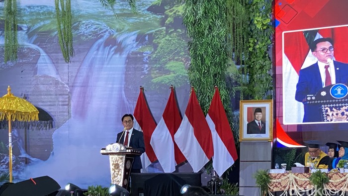 Menteri Koordinator Bidang Hukum, HAM, Imigrasi, dan Pemasyarakatan, Yusril Ihza Mahendra (Devi Puspitasari/detikcom)