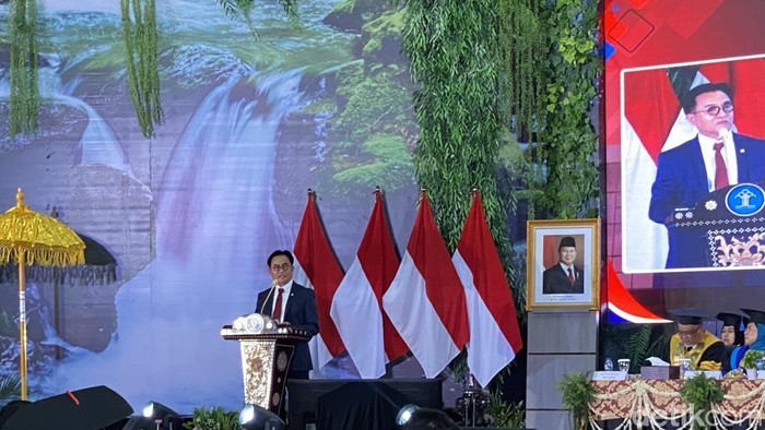 Menteri Koordinator Bidang Hukum, HAM, Imigrasi, dan Pemasyarakatan, Yusril Ihza Mahendra (Devi Puspitasari/detikcom)