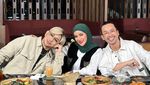 Kerennya Gaya Olla Ramlan saat Ngopi di Kafe Premium