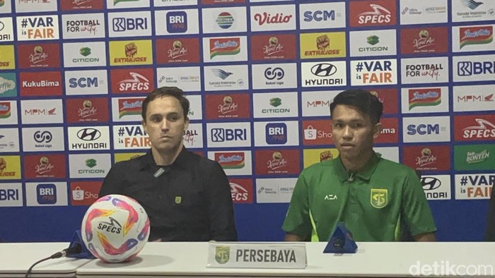 Pelatih Persebaya Paul Munster
