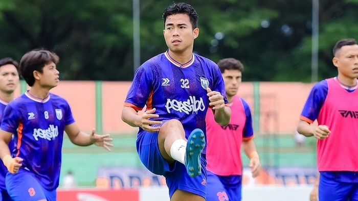 Pemain Persibo Bojonegoro Nurhidayat Haji Haris.