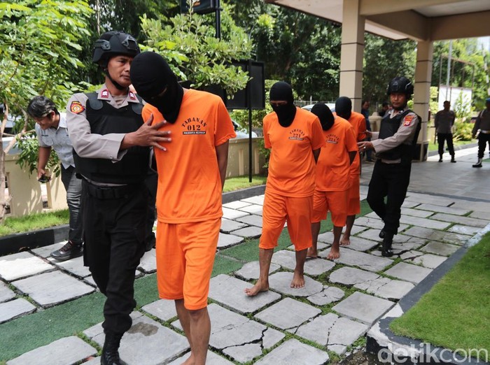 Para pelaku yang menganiaya Pradopo waega Samirono hingga ditemukan meninggal di ruko Jalan Colombo, Depok, Sleman, Rabu (11/12/2024).