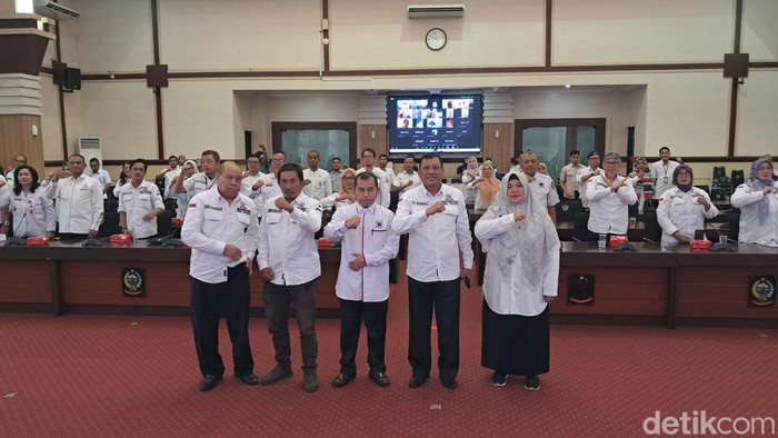 Pemprov Sulsel mengumumkan UMP Sulsel 2025.
