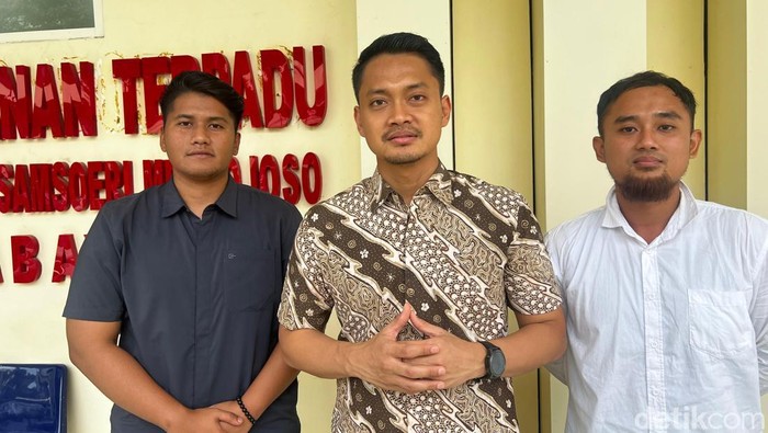 Penyidik Polres Pelabuhan Tanjung Perak Surabaya.
