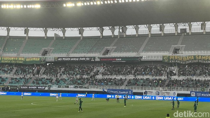 Persebaya vs Persik