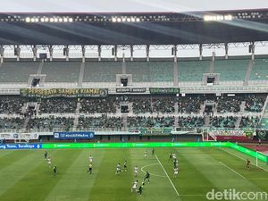 Liga 1: Persebaya Unggul Atas Persik Kediri 3-1 di Babak Pertama