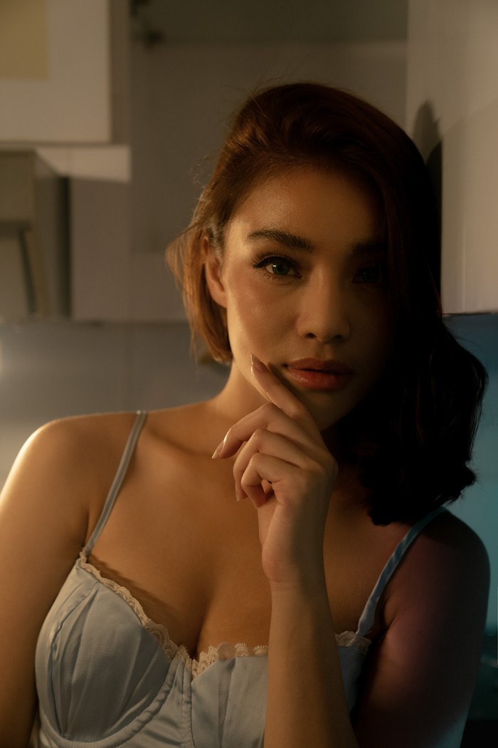 Putri Juficha, alias Pijey, debut dengan single Mati Saja yang mengisahkan hubungan toxic.