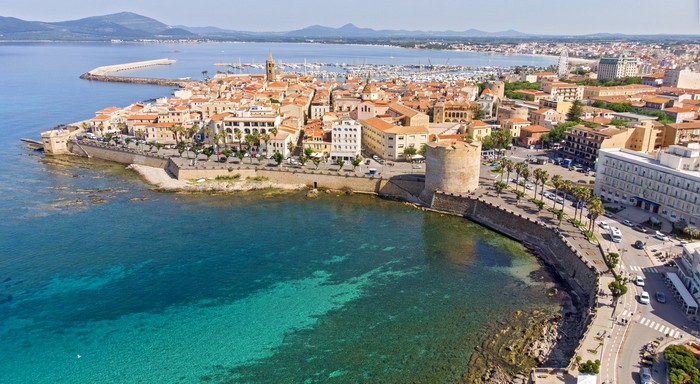Pulau Sardinia