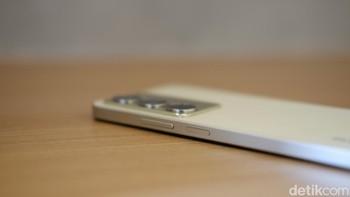 Bodinya juga lebih tangguh berkat perlindungan ArmorShell Protection dan ArmorShell Glass dengan ketahanan benturan hingga 2,6 kali lipat dari generasi sebelumnya. Foto: Adi Fida Rahman/detikINET