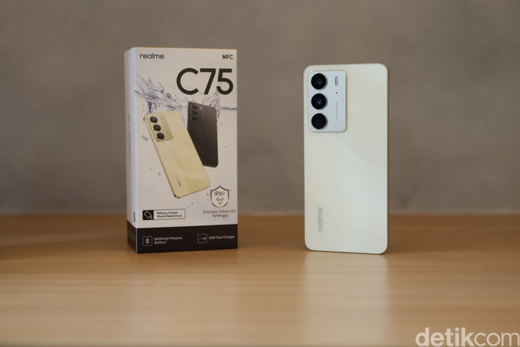 Realme C75