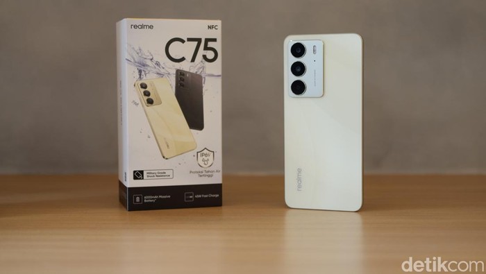 Realme C75