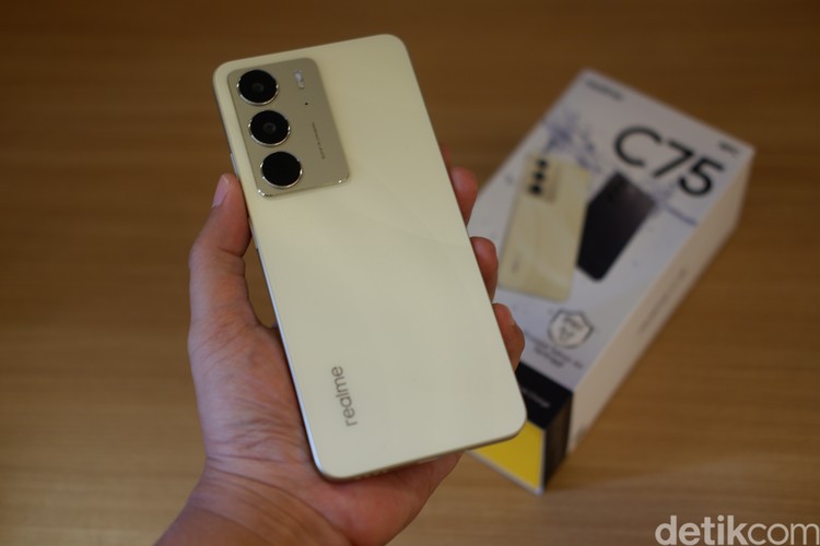 Realme C75 Realme C75
