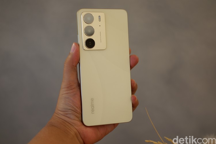 Realme C75 Realme C75