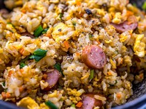 Resep Nasi Goreng Sosis dan Telur yang Gurih Enak Untuk Sarapan Spesial