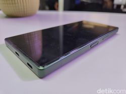 Ini Dia Sharp Aquos R9, Smarpthone Rp 9 Jutaan