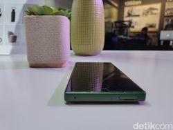 Ini Dia Sharp Aquos R9, Smarpthone Rp 9 Jutaan