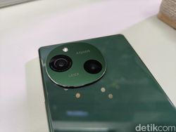 Ini Dia Sharp Aquos R9, Smarpthone Rp 9 Jutaan