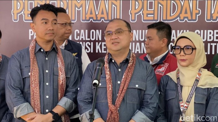 Cagub Erzaldi Rosman Djohan dan Wakilnya Yuri Kemal Fadlullah.