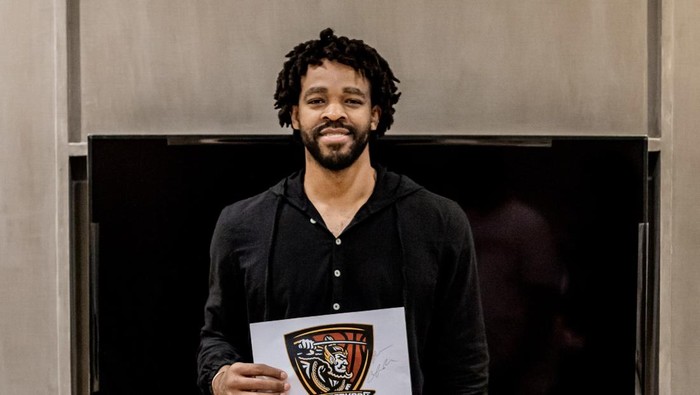 Bima Perkasa Jogja perkenalkan pemain asing pertama, Corey Anthony Lary Ross jelang IBL 2025.