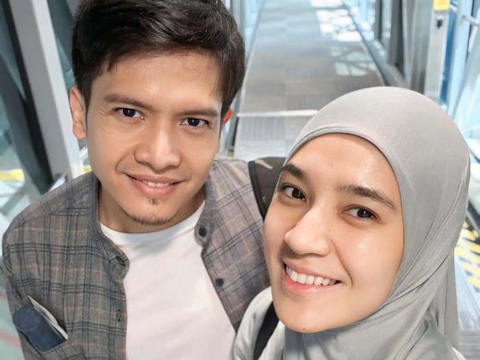 Dhini Aminarti dan Dimas Seto
