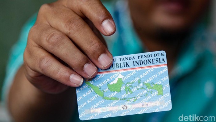 Dukcapil membuka posko layanan kependudukan bagi korban kebakaran Kemayoran, Jakarta. Warga langsung bisa mengganti dokumen kependudukan yang rusak.