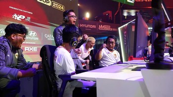 Rizky, Elga dan Akbar dengan penuh perjuangan menembus final. Sayangnya, untuk di kategori mobile yang diperkuat Philip Franc, Indonesia harus gugur di quarterfinal, setelah kalah dari Thailand. Foto: (Instagram Timnas Indonesia)