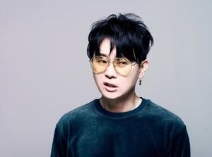 Video: Lee Seung Hwan Bakal Tampil di Aksi Pemakzulan Yoon Suk Yeol