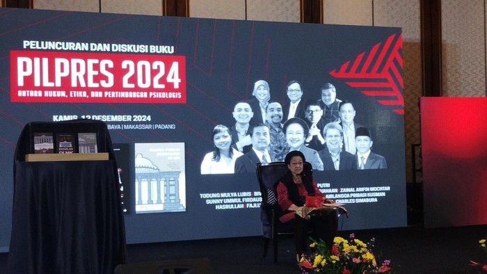 Ketum PDIP, Megawati Soekarnoputri, hadir dalam acara peluncuran buku karya Todung Mulya Lubis, di Hotel Four Seasons, Jakarta Pusat, Kamis (12/12/2024).