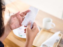 Manajer Restoran Tega Curi Uang Pelanggan Melalui Kartu Kredit