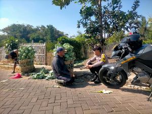 Polisi RW di Kota Batu Sambangi Warga Jelang Libur Nataru