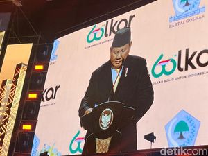 Prabowo di HUT Golkar: Saya Merasa Nyaman Ada Mbak Puan