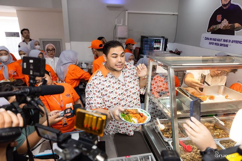 Restoran baru artis