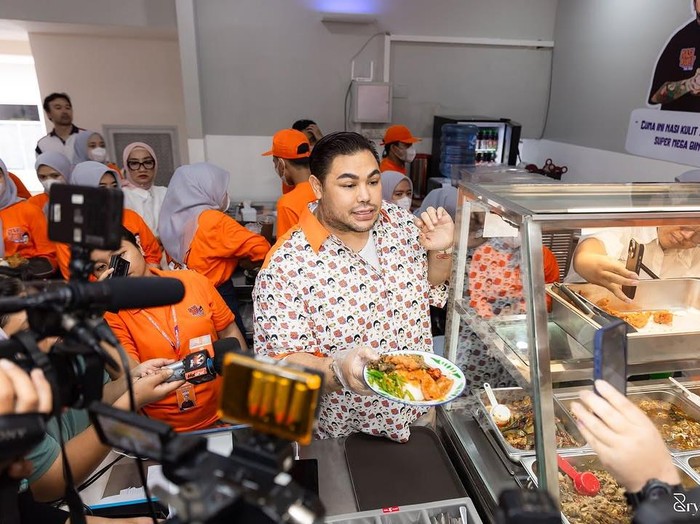 Restoran baru artis